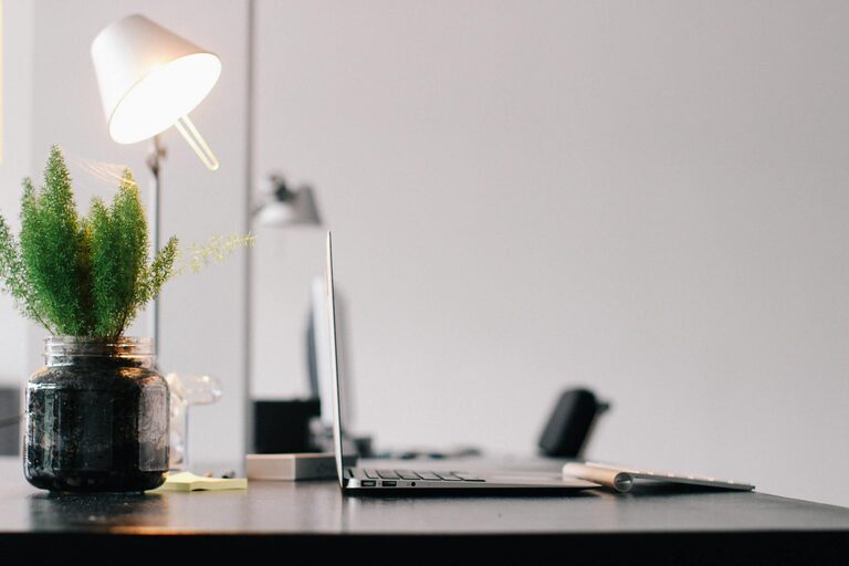 Simple Tips for Creating a Relaxing and Productive Home Workspace
